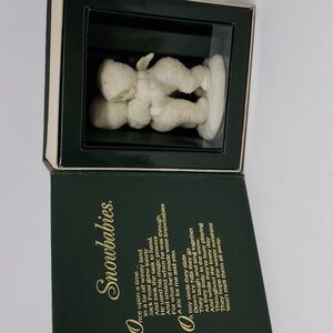 Snowbabies "I need a hug"